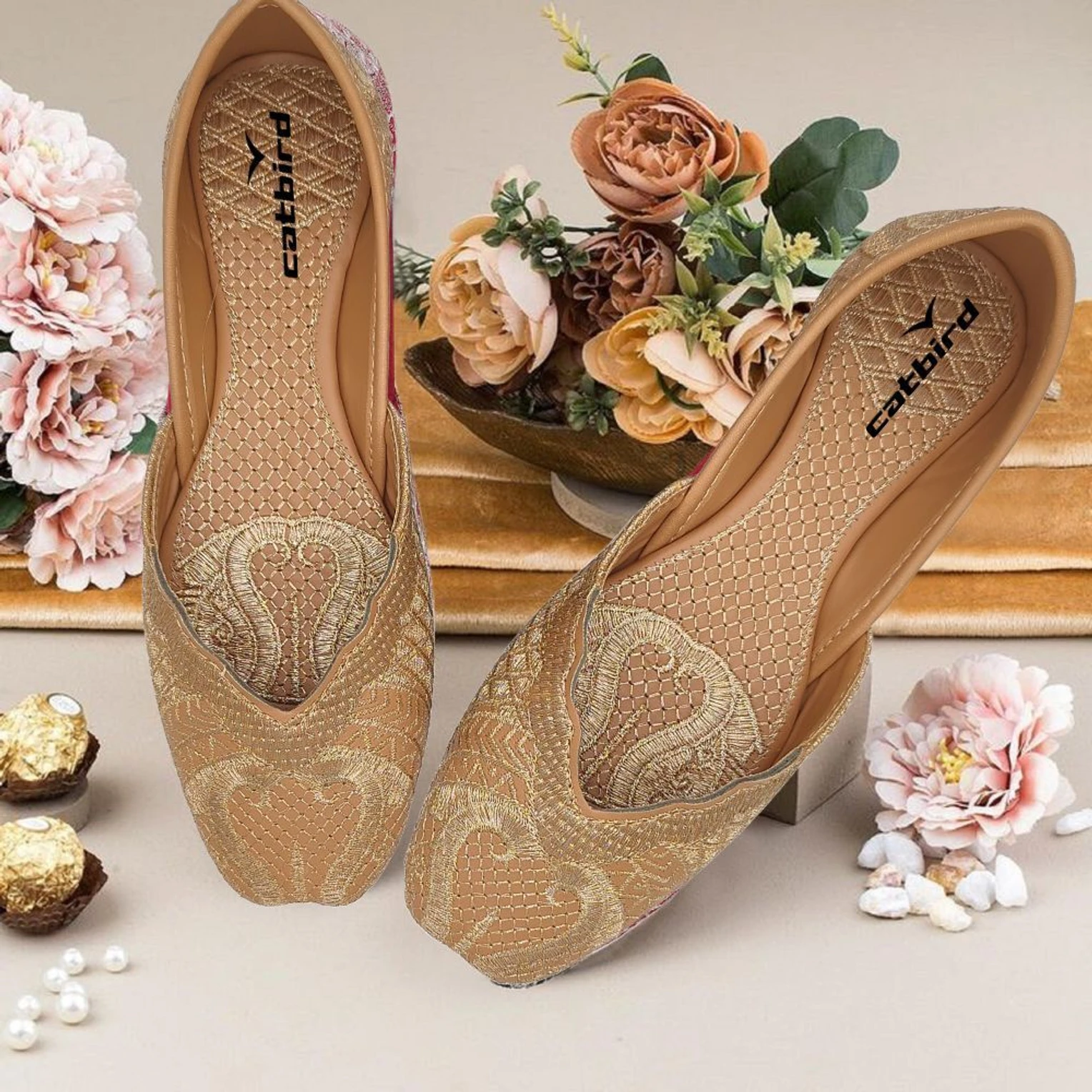 CATBIRD Embroidered Tradtional Flats Mojari, Ethnic Shoes, Punjabi Jutis For Women (Beige , 4) - Image 7